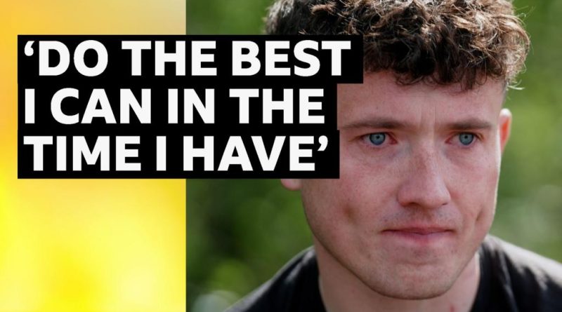 Two brothers running for dementia awareness, one with a fridge.