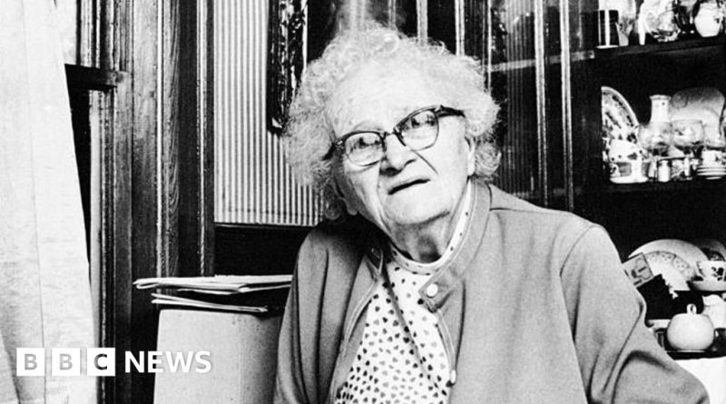 A diverse group of scientists honor Cecilia Payne-Gaposchkin's legacy in astronomy.