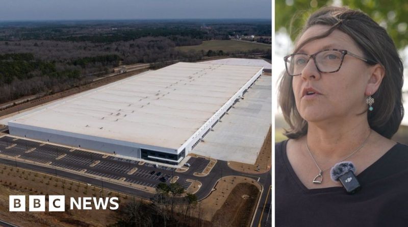 Residents discussing the potential ICE detention center during a community meeting.