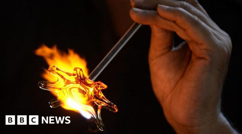 Workers in India's glass industry face challenges due to rising costs.