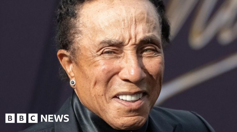 Courtroom scene focusing on the Smokey Robinson defamation case.