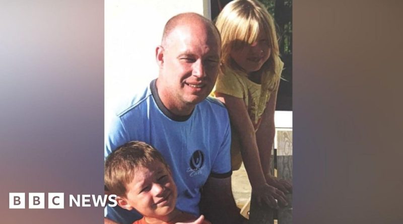 Scene of a cyclist killed in an accident with emergency response, highlighting cyclist safety issues.