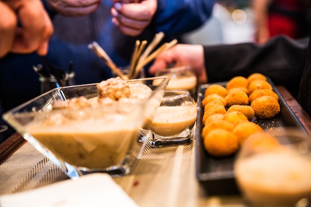 Dining in Hong Kong: A Tough Challenge for Restaurants