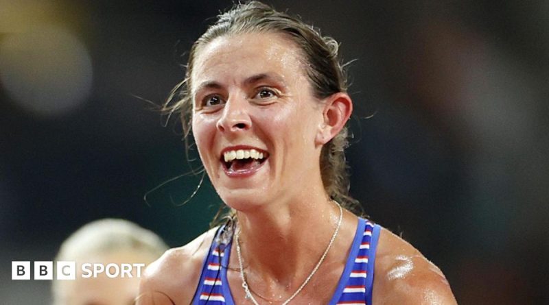 Jess Warner Judd participates in her marathon comeback in London.