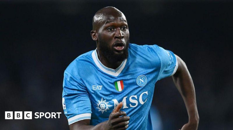 Lukaku Napoli talks with sports executives during a serious meeting.