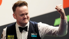 Exciting snooker match featuring Shaun Murphy aiming for victory.