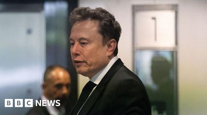 A courtroom setting showing empty witness stand and judge's bench during the Musk OpenAI trial.