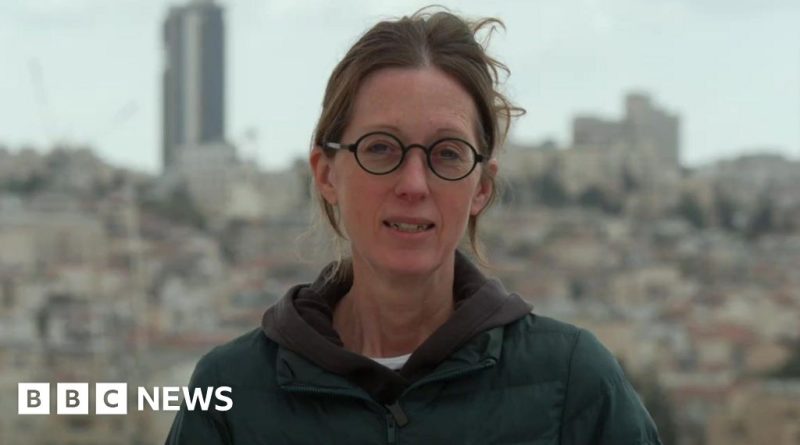 Meeting about the Lebanon ceasefire with professionals discussing tensions.