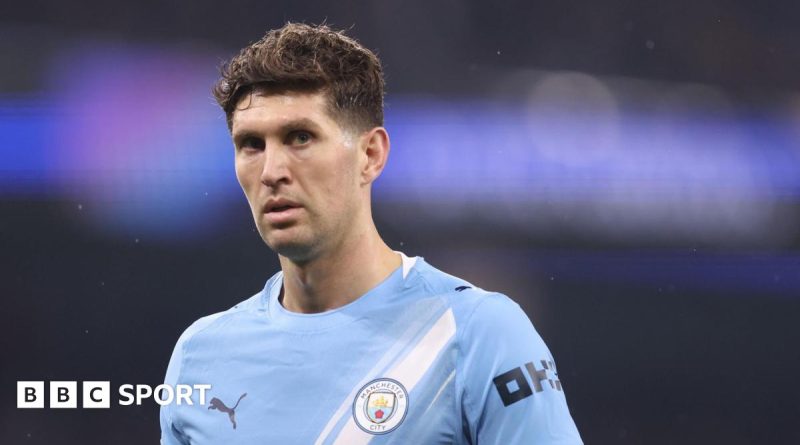 Group of football players discussing contract expiration and future opportunities.