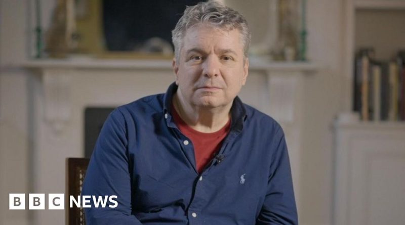 Professionals discussing British Museum thefts in a historic setting.