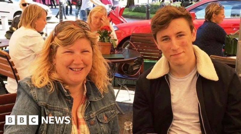 Young professionals discussing lifestyle choices to reduce cancer rates.