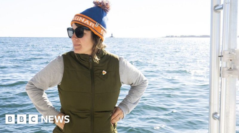 Suzie Flores promotes seaweed farming for health and community support.