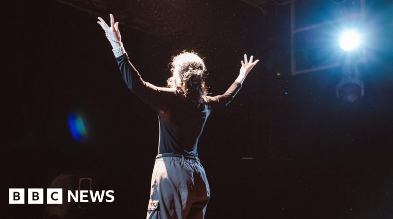 Empty theatre seats highlight the theatre attendance decline issue.