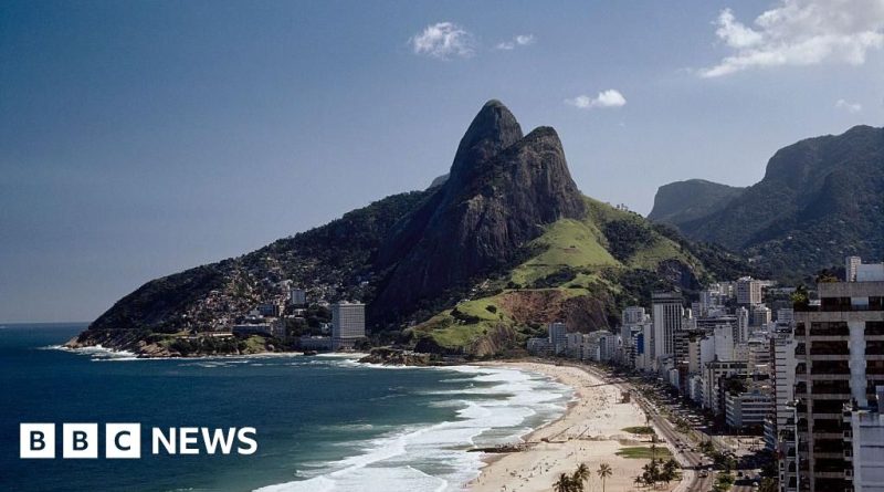 Tourists on hilltop looking concerned during police operation at Morro Dois Irmãos.