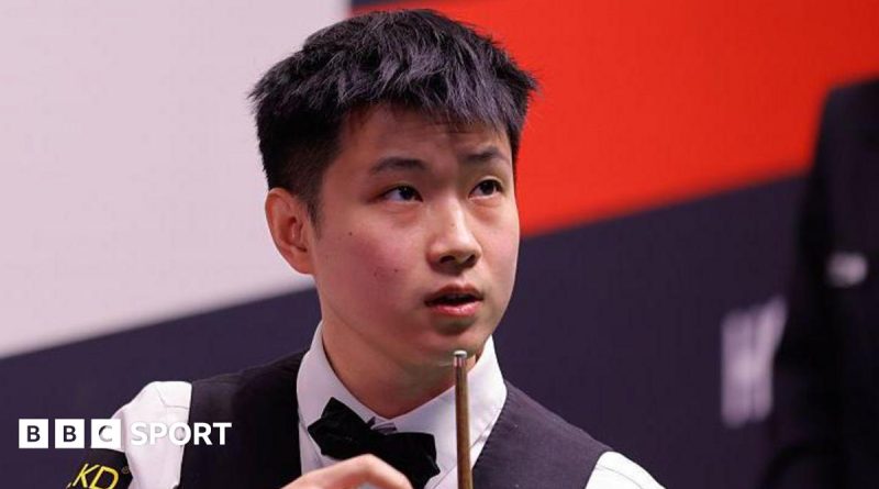 Zhao Murphy quarter-finals match with players focused on snooker table.