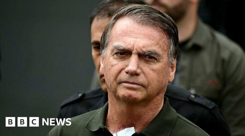 Politicians discussing Bolsonaro prison sentence in formal attire.