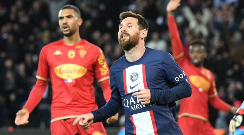 Excited fans celebrate Messi's goal during PSG return match.